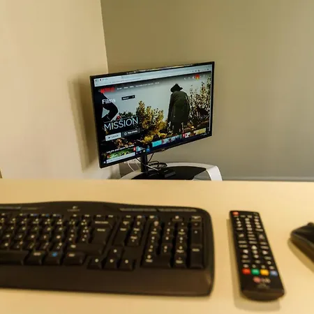Thegreen Privee Confort Chez L'habitant Avec Bureau Tram Cezeaux Pansiyon